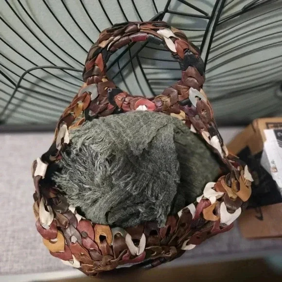 Vintage 70's | Slouchy Hippie Boho Leather Earthy Tones Chain Patchwork Handbag - Picture 3 of 14